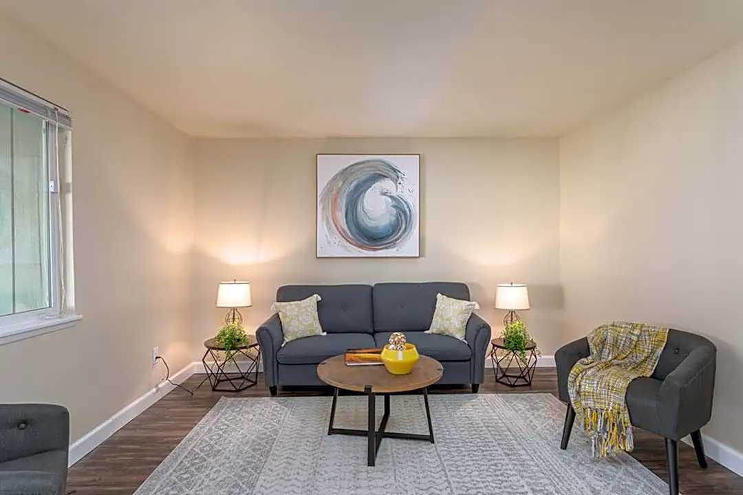 Irving Place Apartments