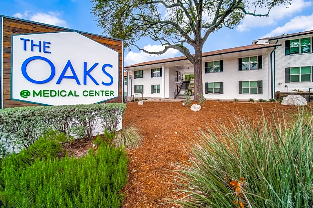 The Oaks at Medical Center