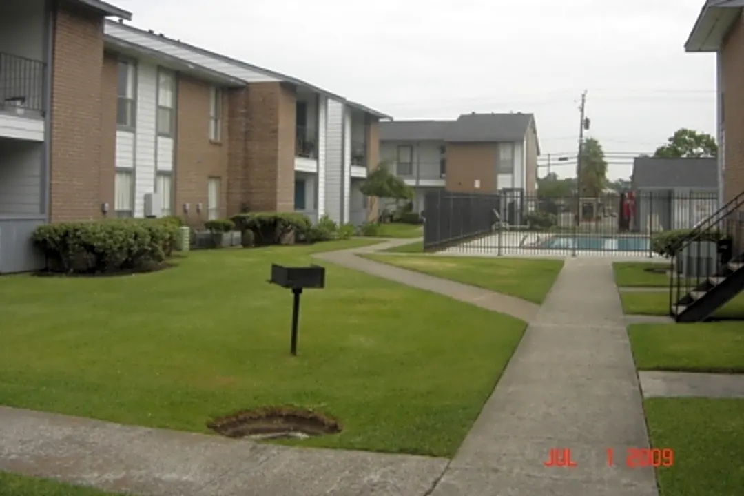 Britany Village 2008 Jenkins Rd Pasadena Tx Apartments For Rent Rent Com