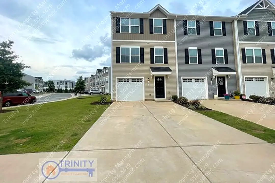 106 Coldwater Creek Ct Houses - Simpsonville, SC 29680