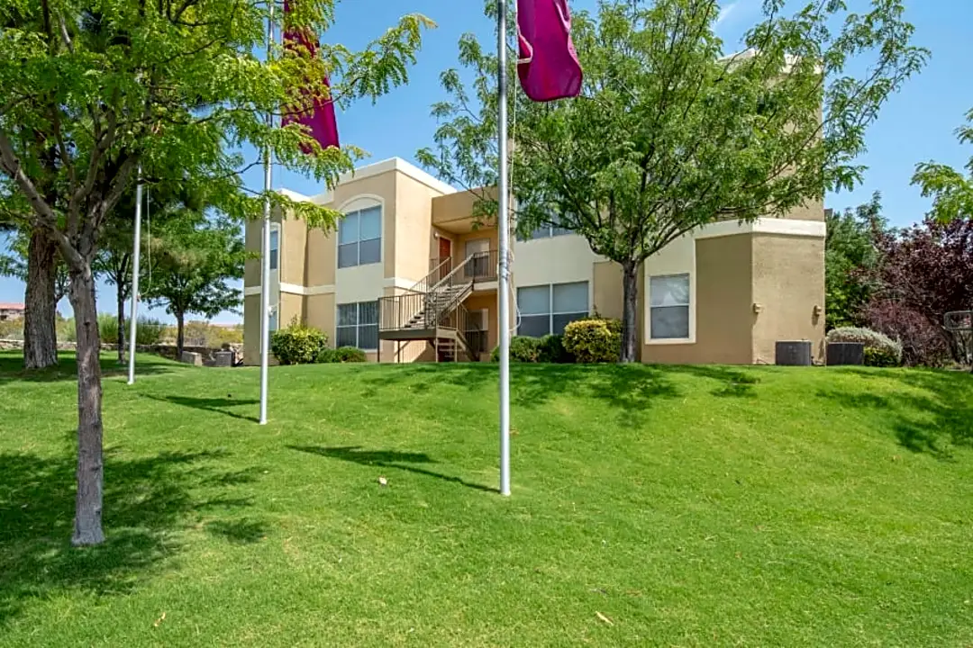 Cuestas Apartments - Las Cruces, NM 88011