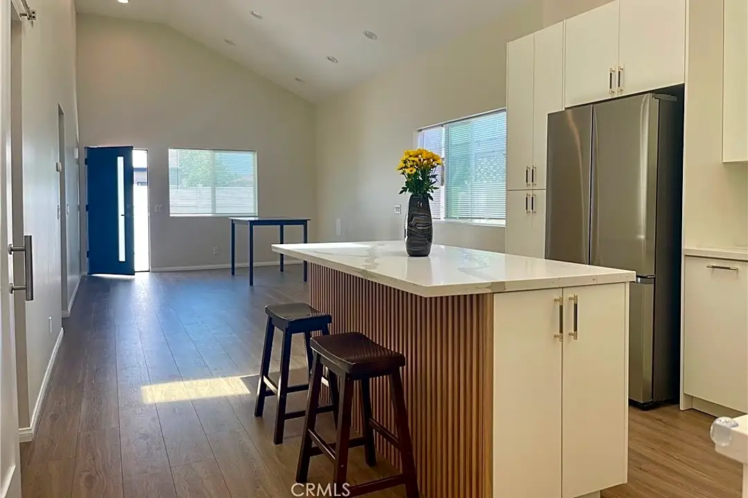 18912 Erwin St Los Angeles, CA Houses for Rent Rent.