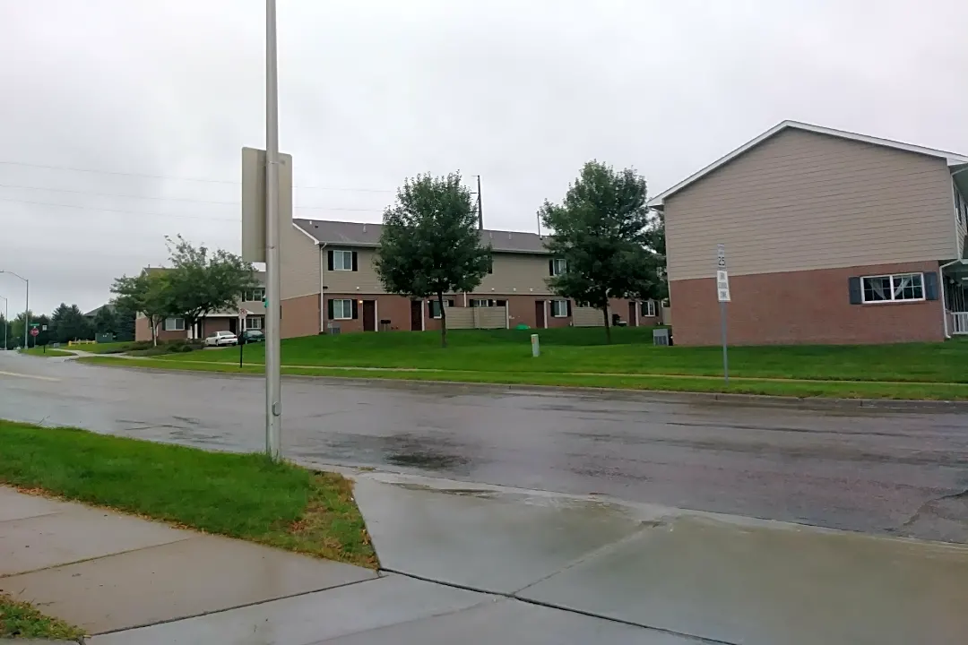 Stoney Creek Townhomes Townhomes for Rent - Sioux Falls, SD