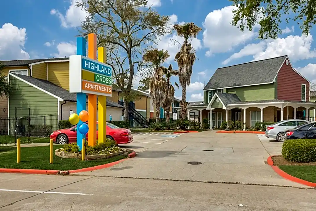 Highland Cross Apartments - 411 Highland Cross Dr Houston Tx Apartments For Rent Rentcom