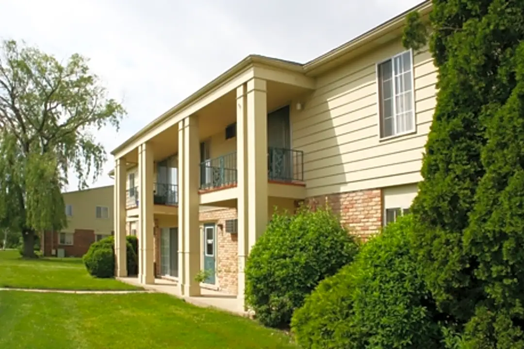 Amber Creek Apartments - Troy, MI