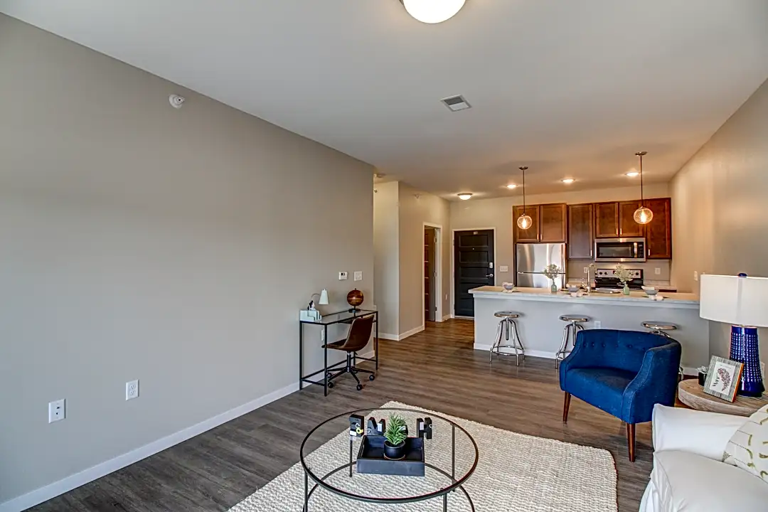 Silverthorne Flats 2105 S Silverthorne Ave Sioux Falls Sd Apartments For Rent Rent Com