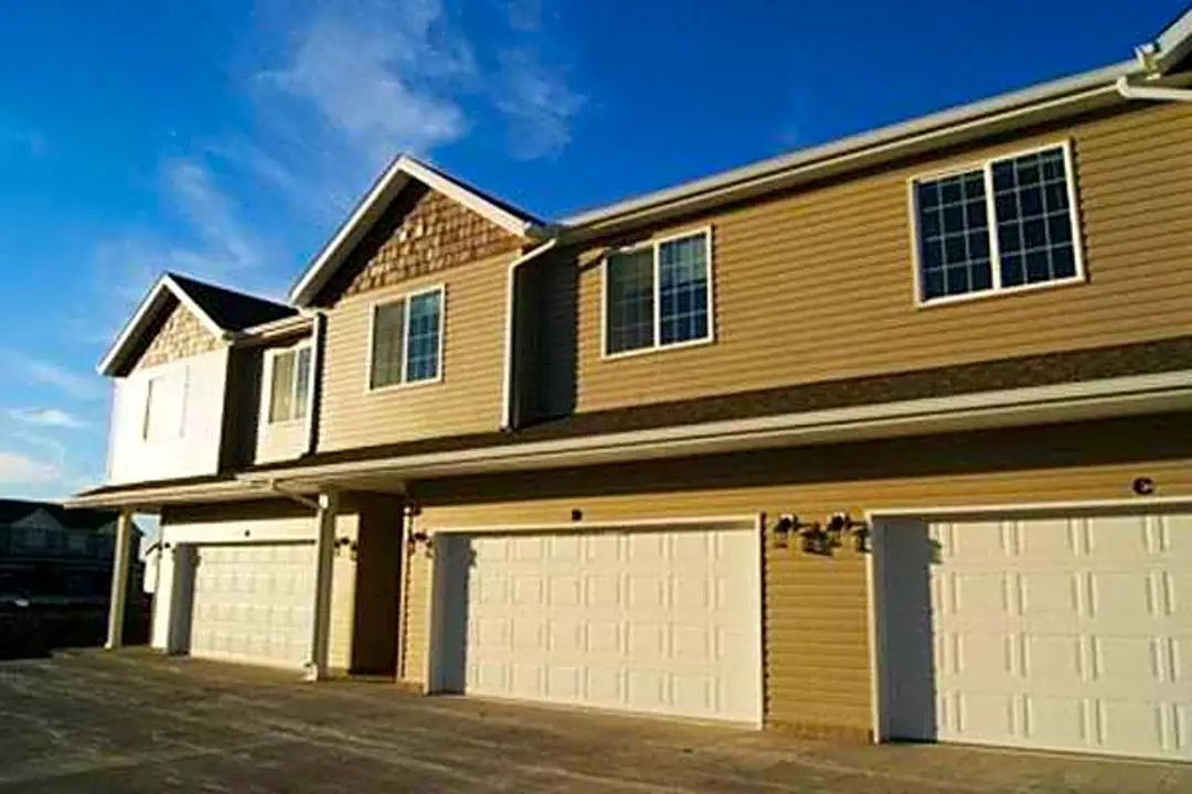 WestPort Beach Townhomes West Fargo ND 58078