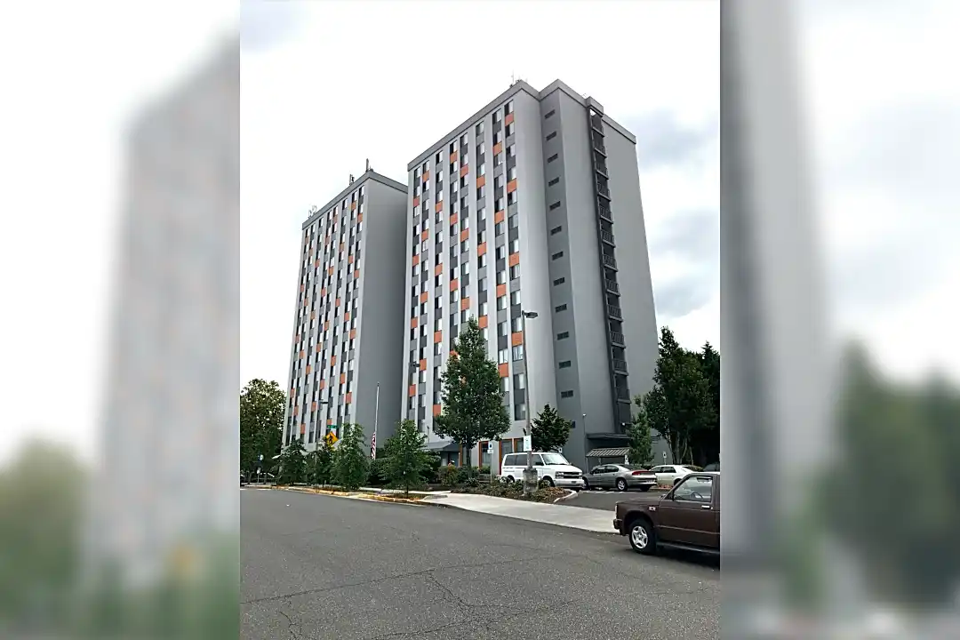Hollywood East Apartments - Portland Or 97213