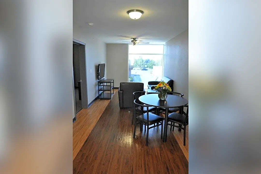 Elevate Student Living Apartments - Springfield Mo 65806