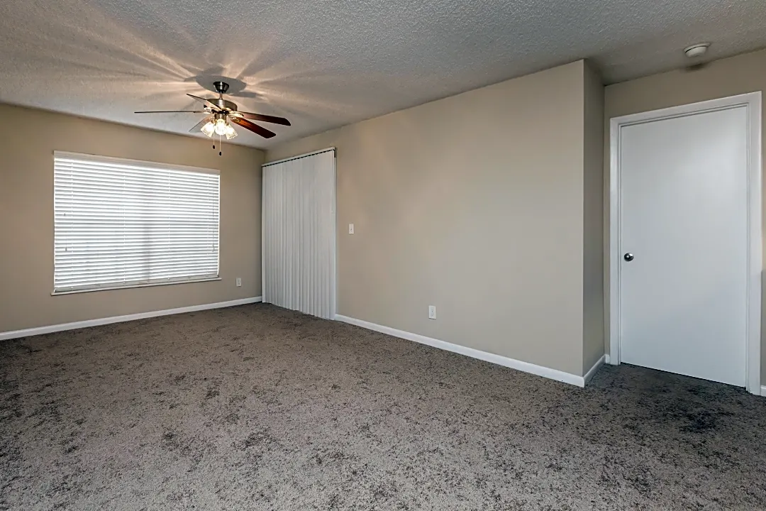 Moncler apartments discount wesley chapel