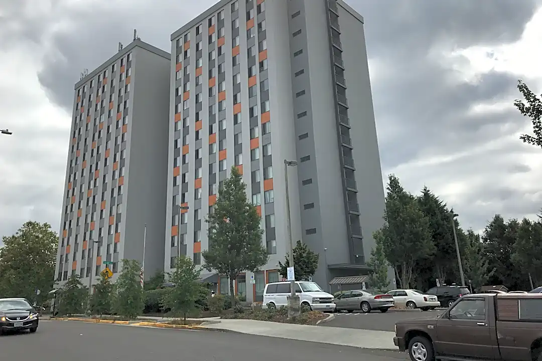 Hollywood East Apartments - Portland Or 97213