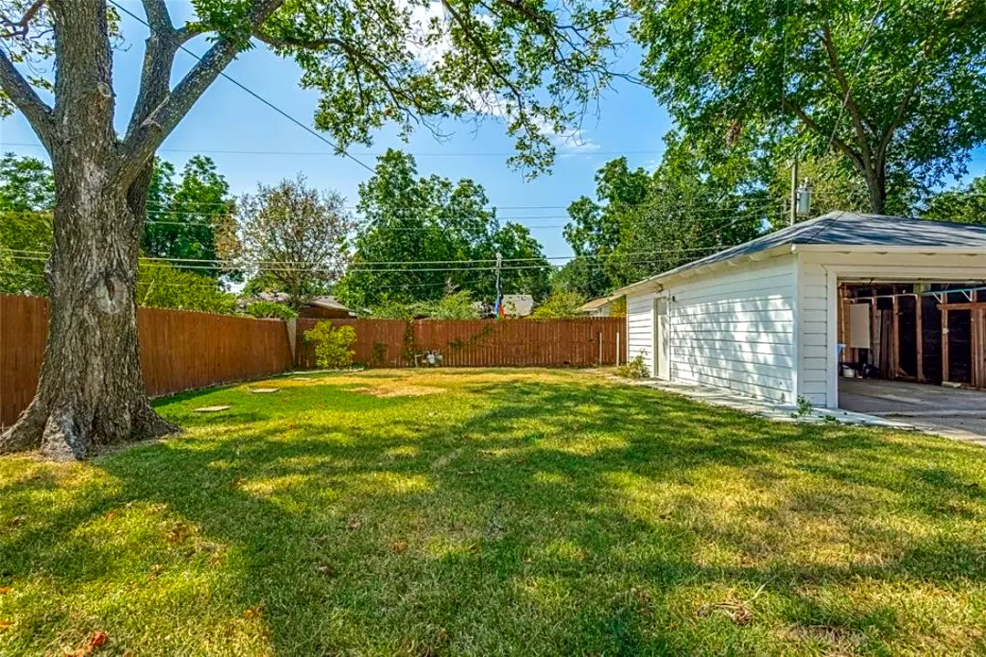 3226 San Marcus Ave, Dallas, TX Houses for Rent