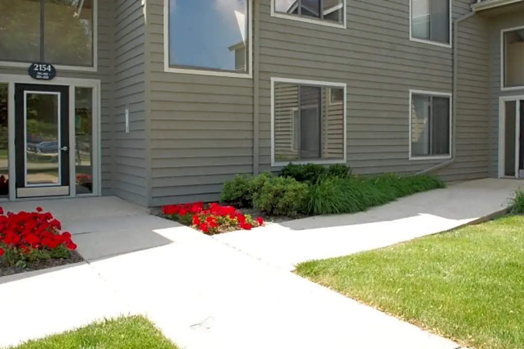 Lakeview Townhomes at Fox Valley