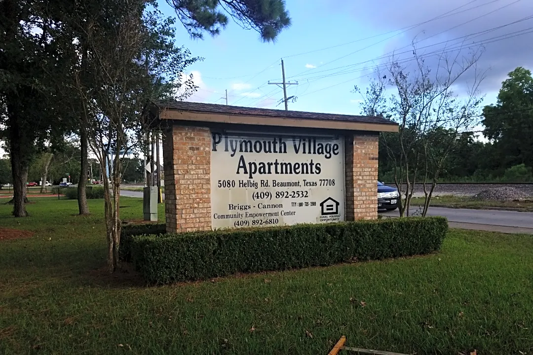 Plymouth Village Apartments 5080 HELBIG RD Beaumont TX