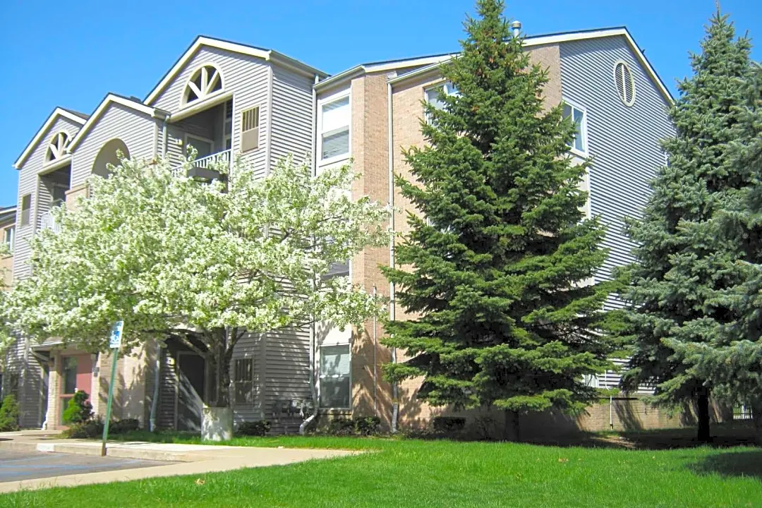 Chene Park Apartments