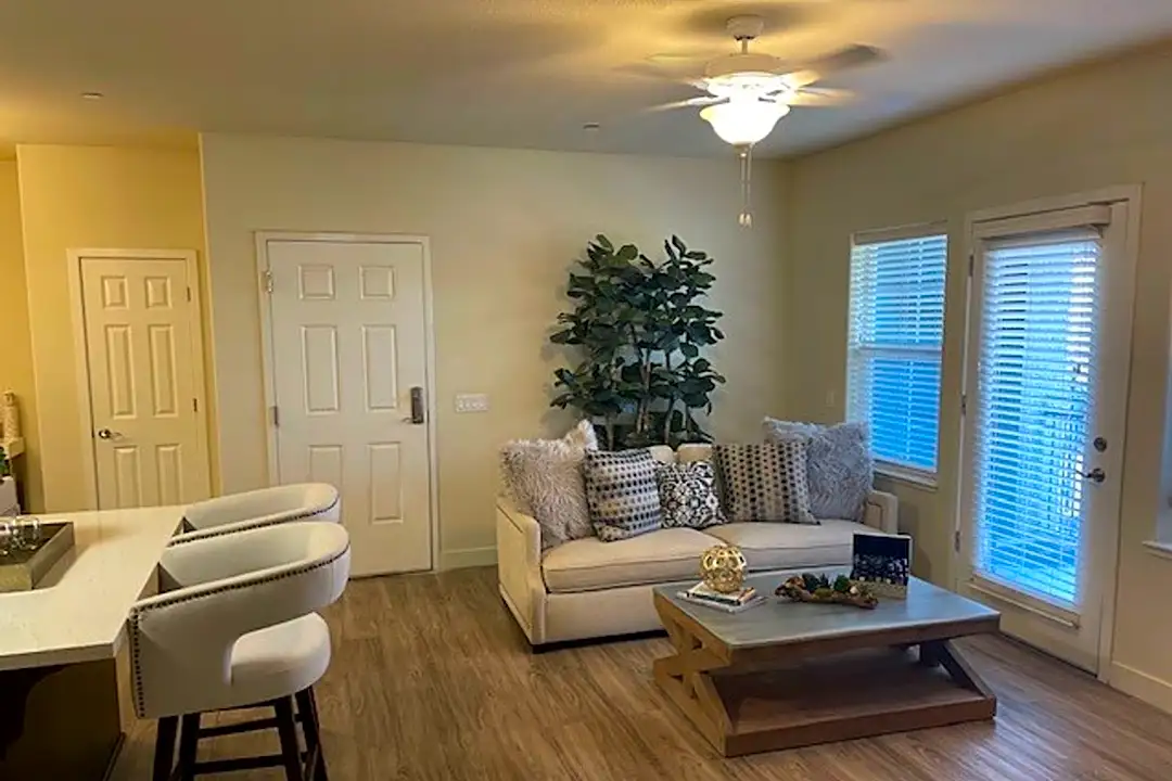 1641 N Ripon Rd 1641 N Ripon Rd unit 1663 101 Ripon, CA