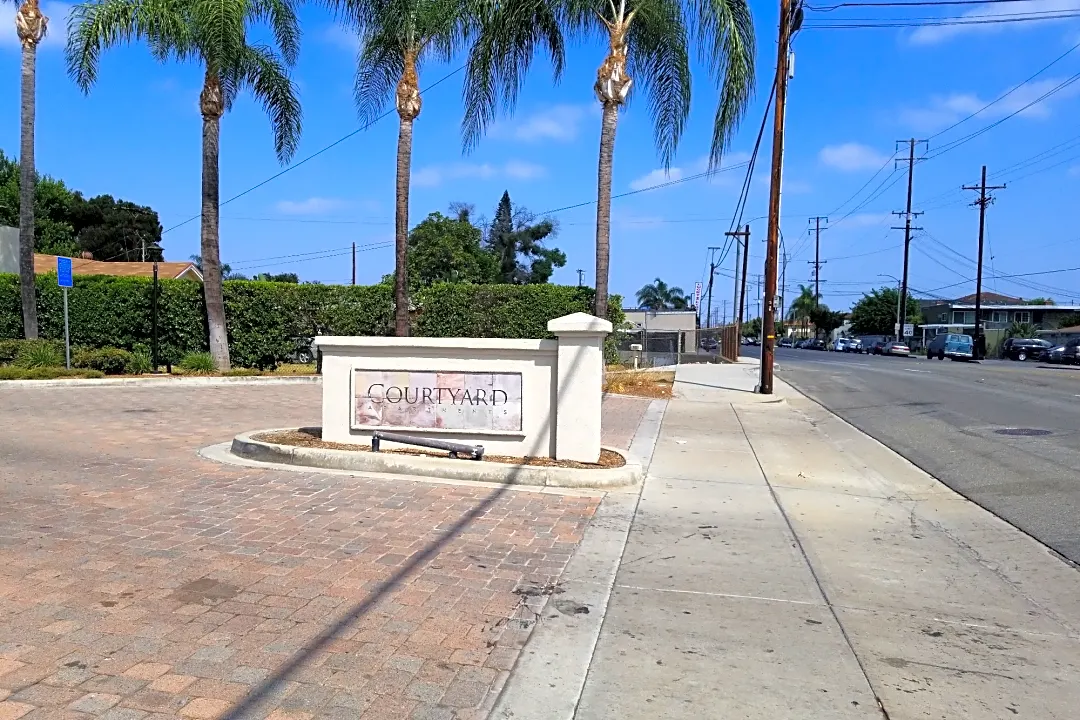 Courtyard Apartments Homes 4127 W Valencia Dr Fullerton CA