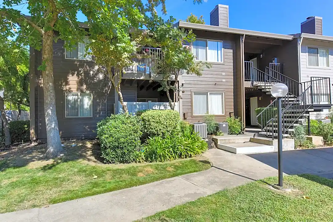 Ashford Heights 4339 Galbrath Dr Sacramento Ca Apartments For Rent Rent Com