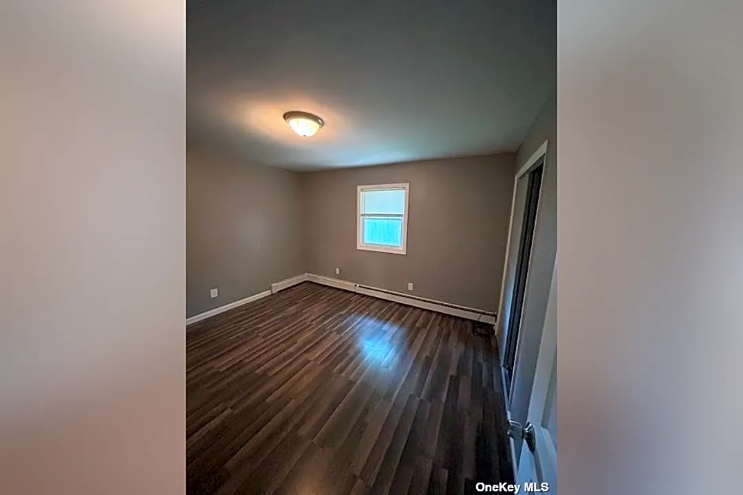 63 Stuyvesant Ave Mastic, NY Houses for Rent Rent.