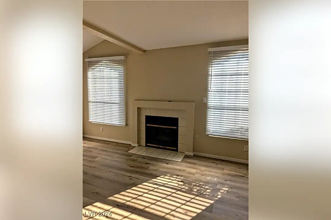 1021 Grammy Dr Townhomes Las Vegas, NV 89145