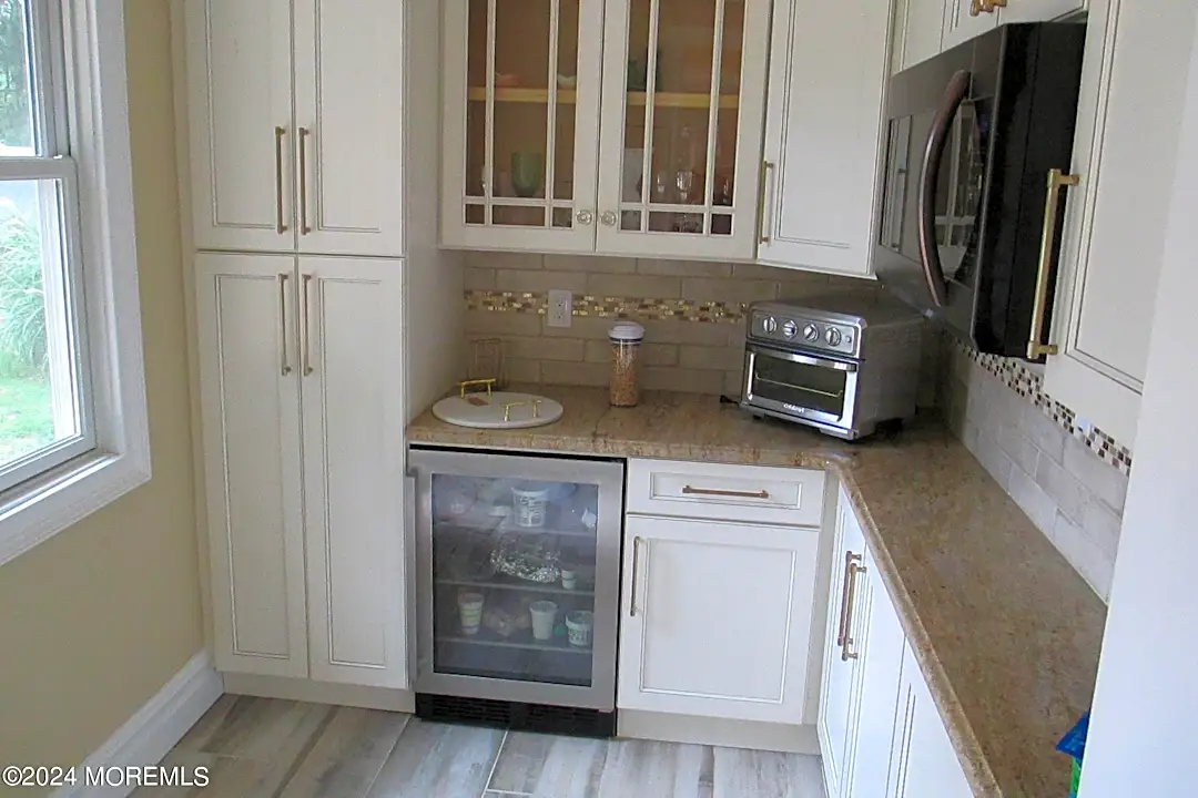 95 Alexander Dr WINTER Houses Red Bank, NJ 07701