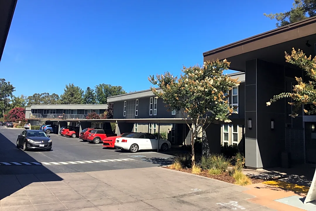 Highland Gardens Apartment Homes