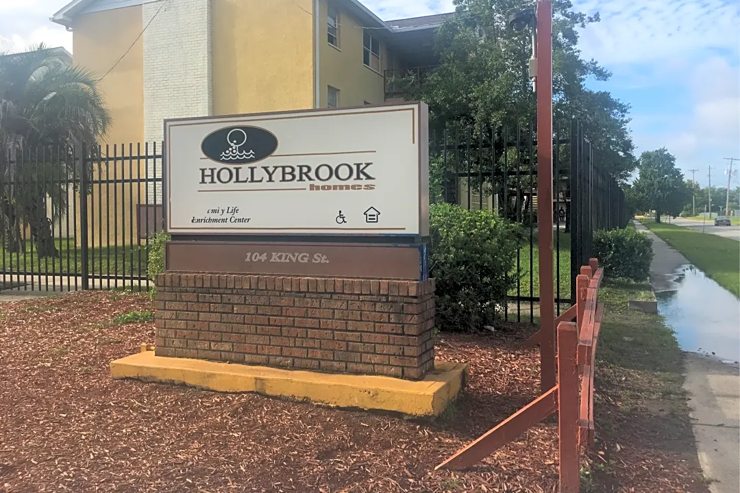 Hollybrook Homes Apartments 104 King St Jacksonville FL