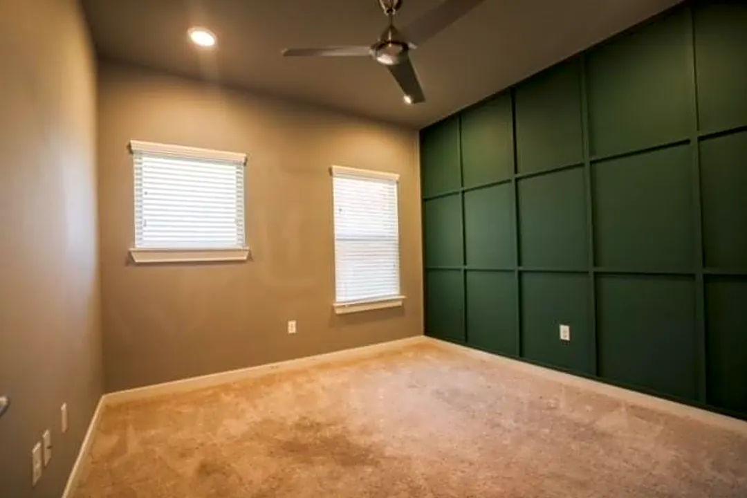 313 Tonga St, Dallas, TX Townhomes for Rent