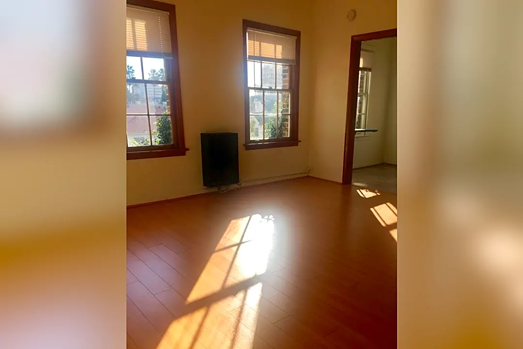 611 Cloverdale Ave 611 Cloverdale Ave unit 103 Los Angeles, CA