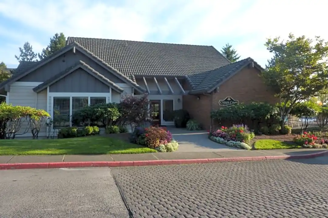 Crown Court - 13590 SE 97th Ave | Clackamas, OR Apartments for Rent | Rent.