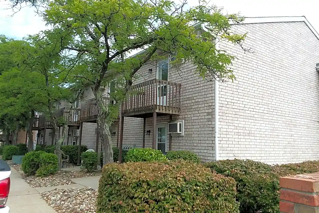 Clyde court 2025 apartments cuyahoga falls