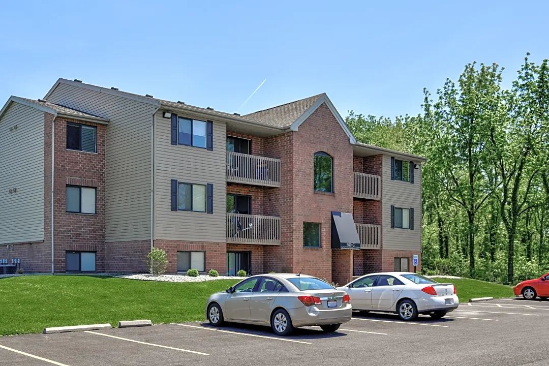 Brookstone Apartments 500 Gunntown Rd Bellefontaine OH