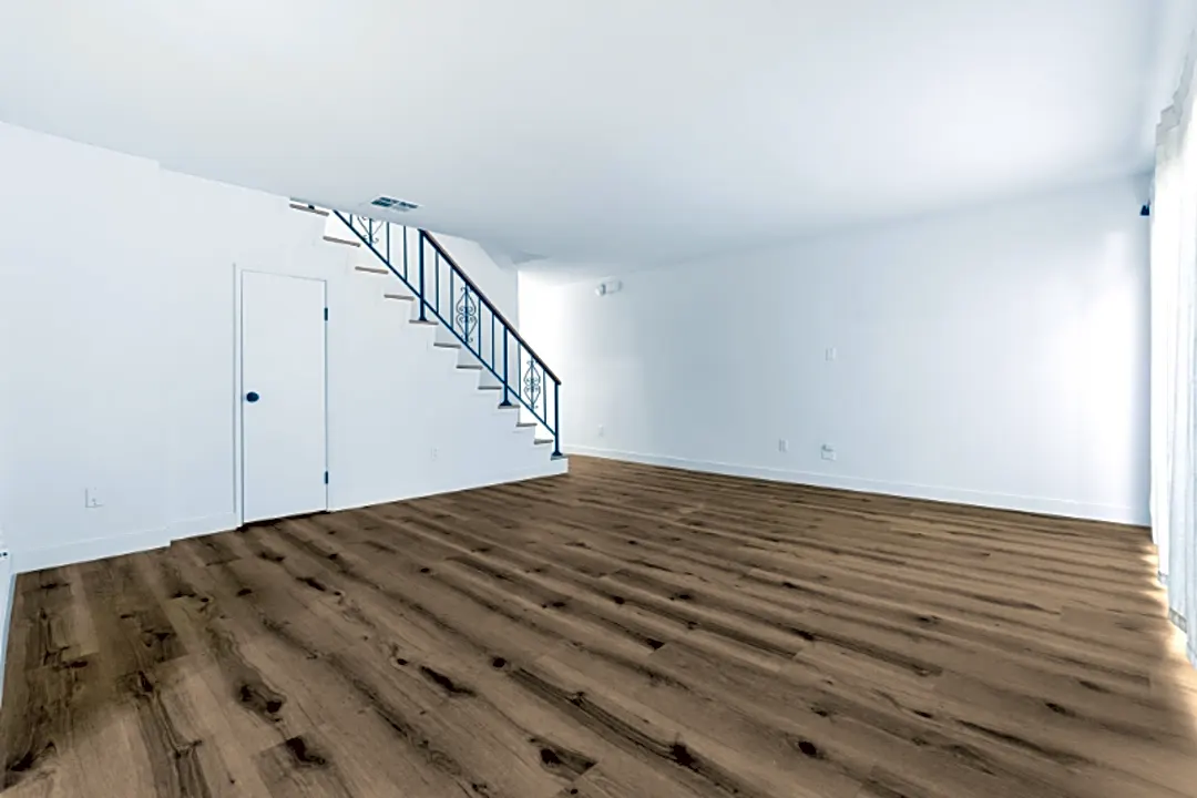 5240 Whitsett Ave 5240 Whitsett Ave unit 12 Los Angeles, CA