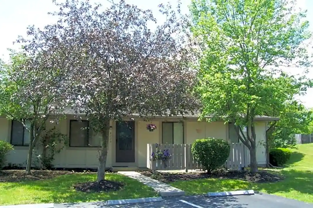 forsythia court 6001 barley ave louisville ky apartments for rent rent com