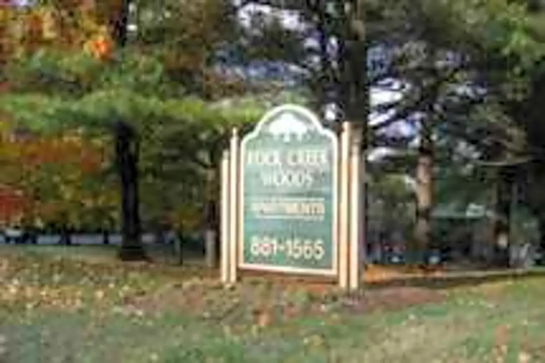 rock creek woods apartments complex