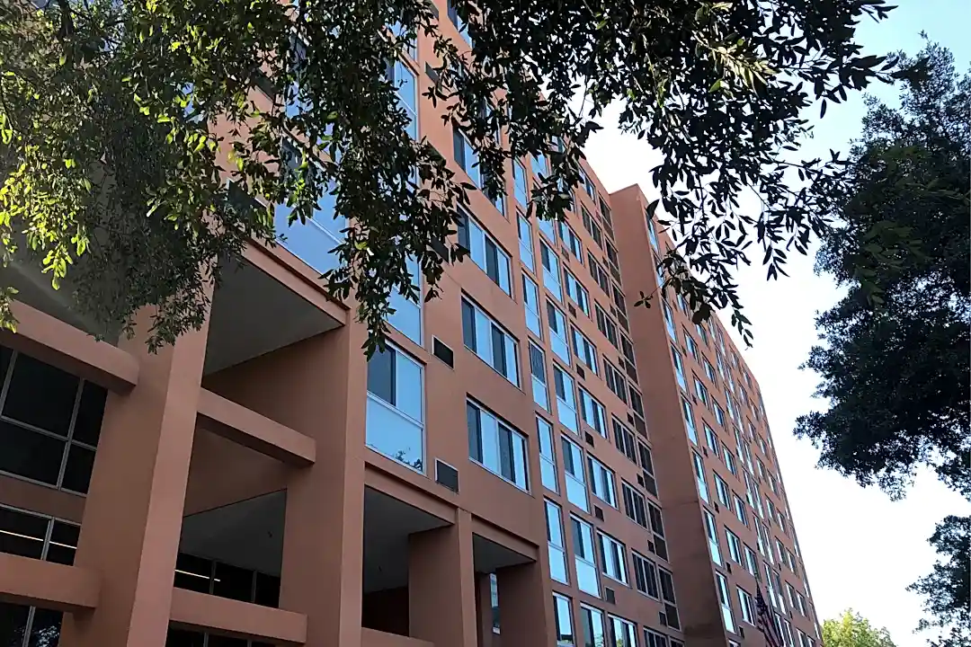 Heights House 1950 Heights Blvd Houston Tx Apartments For Rent Rent Com