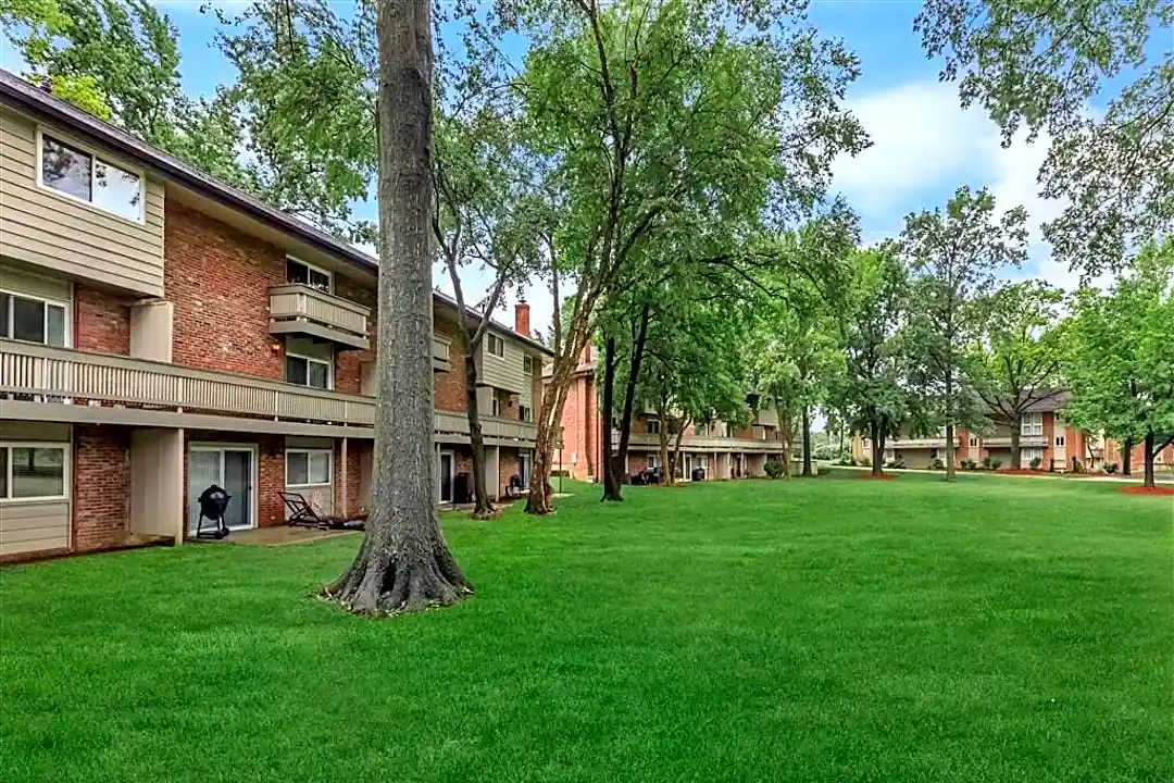 Whispering Hills Apartments Saint Louis, MO 63146