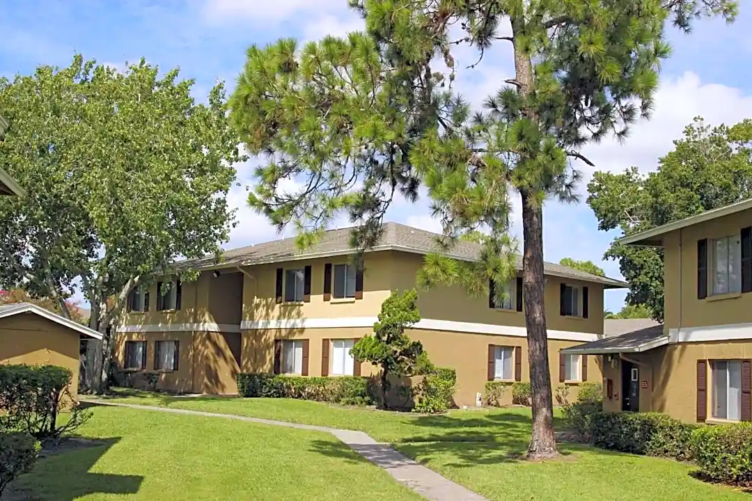 brittany bay apartments largo fl 33770