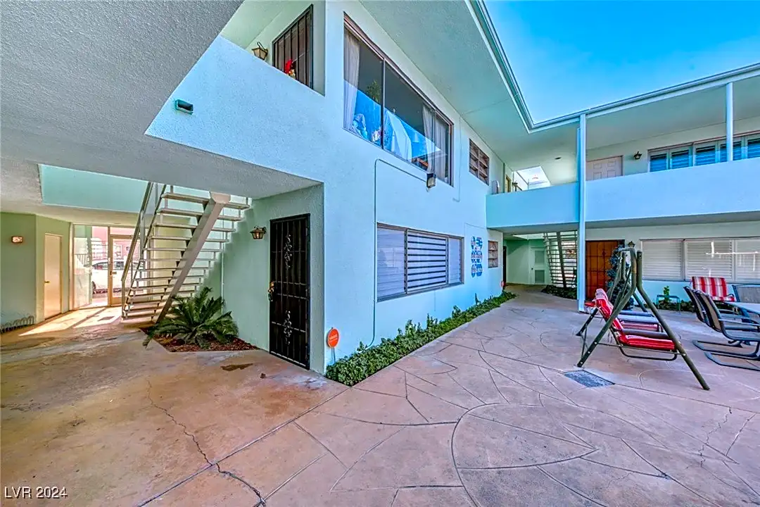 1700 Rexford Dr 105 Condos Las Vegas, NV 89104