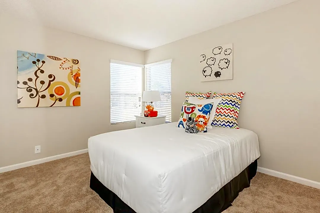 Arezzo Apartment Homes Escondido CA 92027