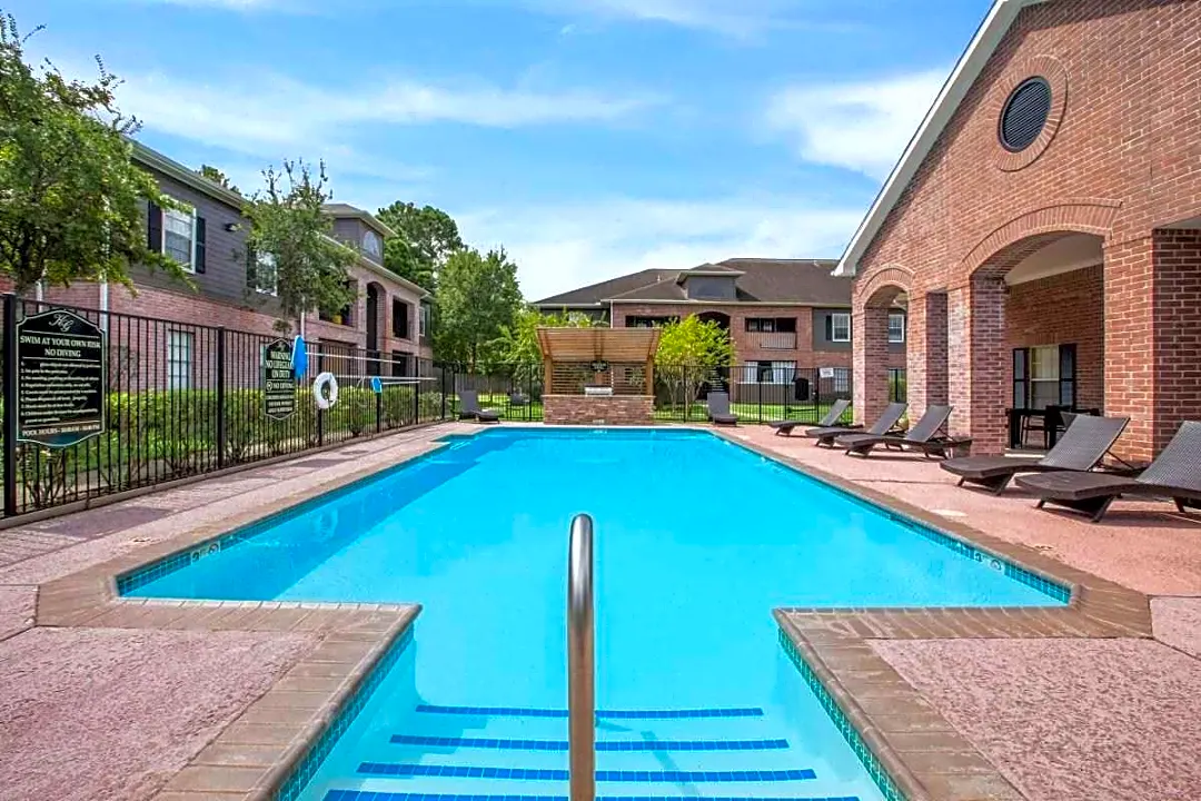 Kingsgate Luxury Apartments Beaumont TX 77713