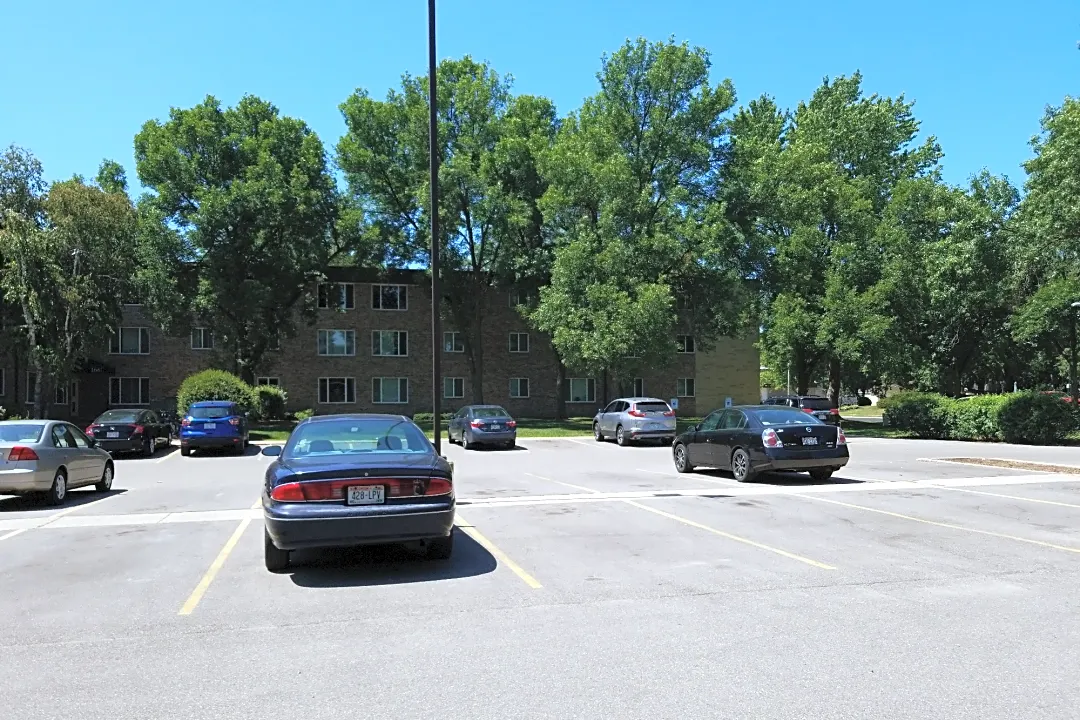 Bridge Lake Point Waunona Neighborhood Center