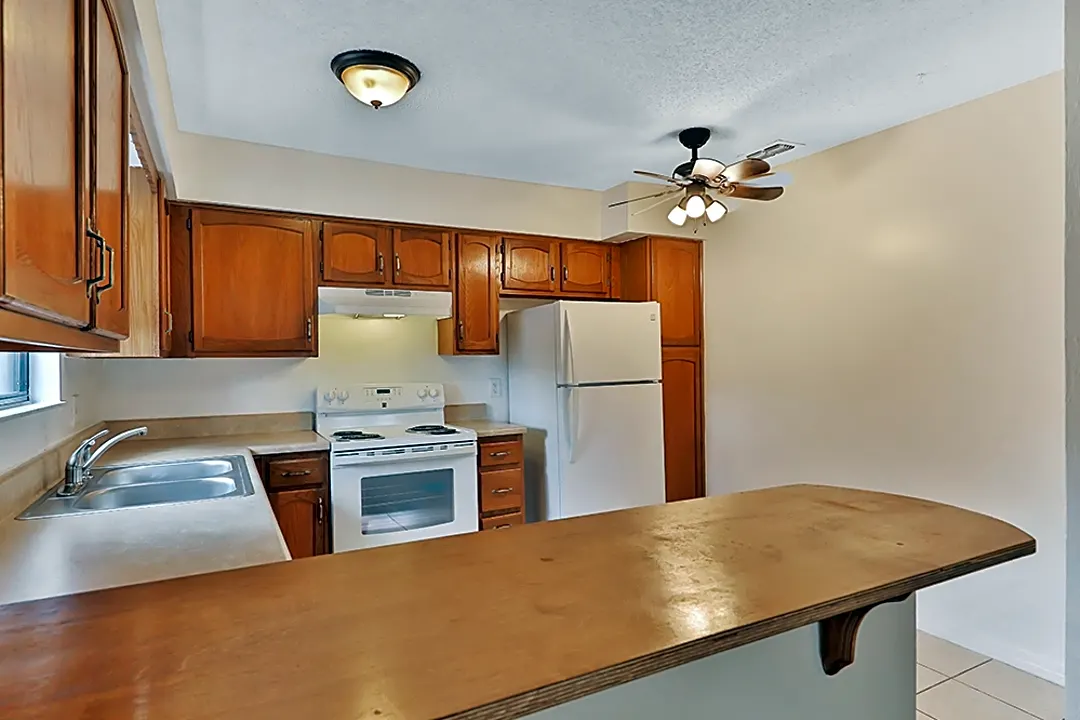 Victoria Gardens  Port Orange, FL Apartments For Rent