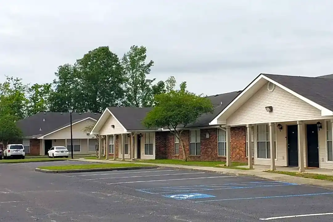 Magnolia Crossing Gonzales