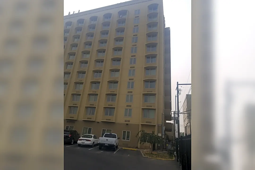 Yakima 1a best sale high rise towers
