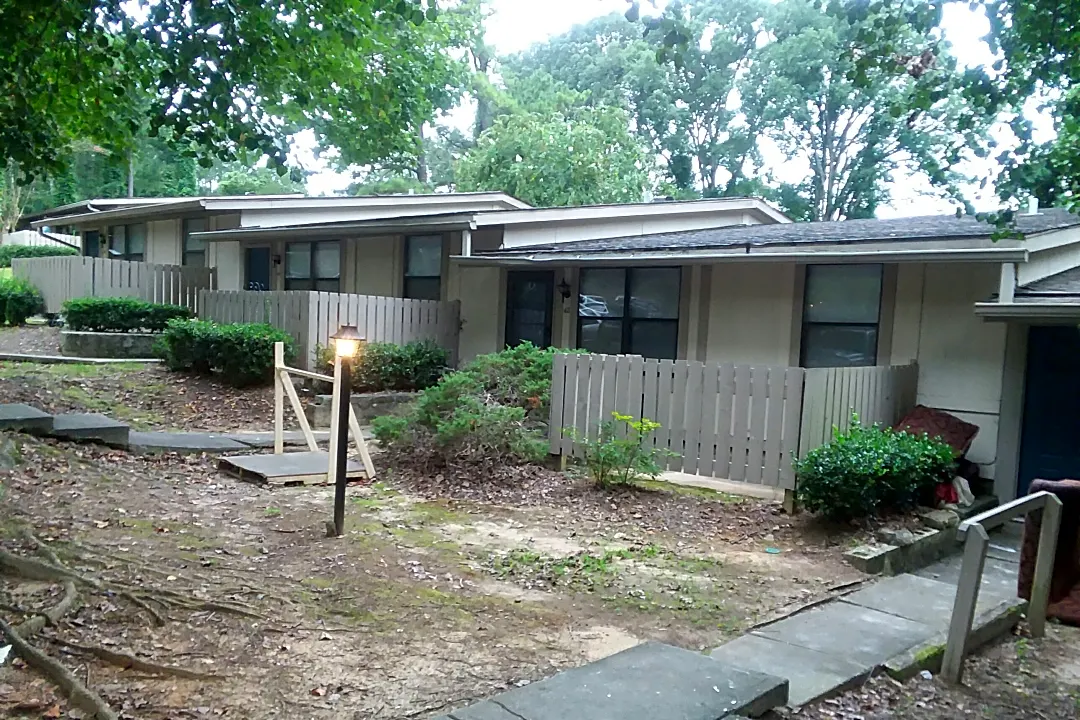 Oakley Woods - 6300 Oakley Rd | Union City, GA Apartments for Rent | Rent.