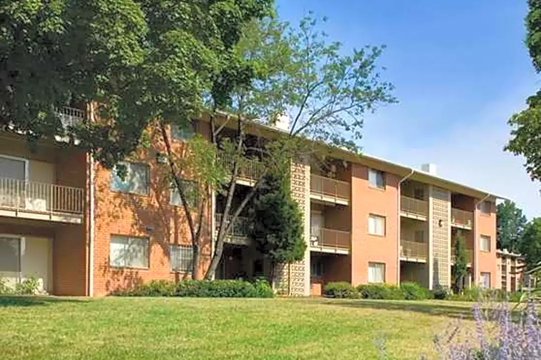 Chestnut Hill - 3907 23rd Pkwy, Temple Hills, MD Apartments for Rent
