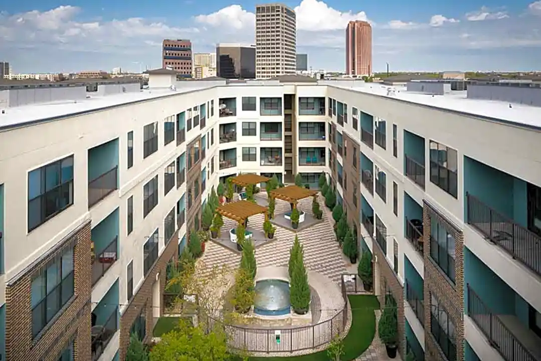 Amli quadrangle new arrivals