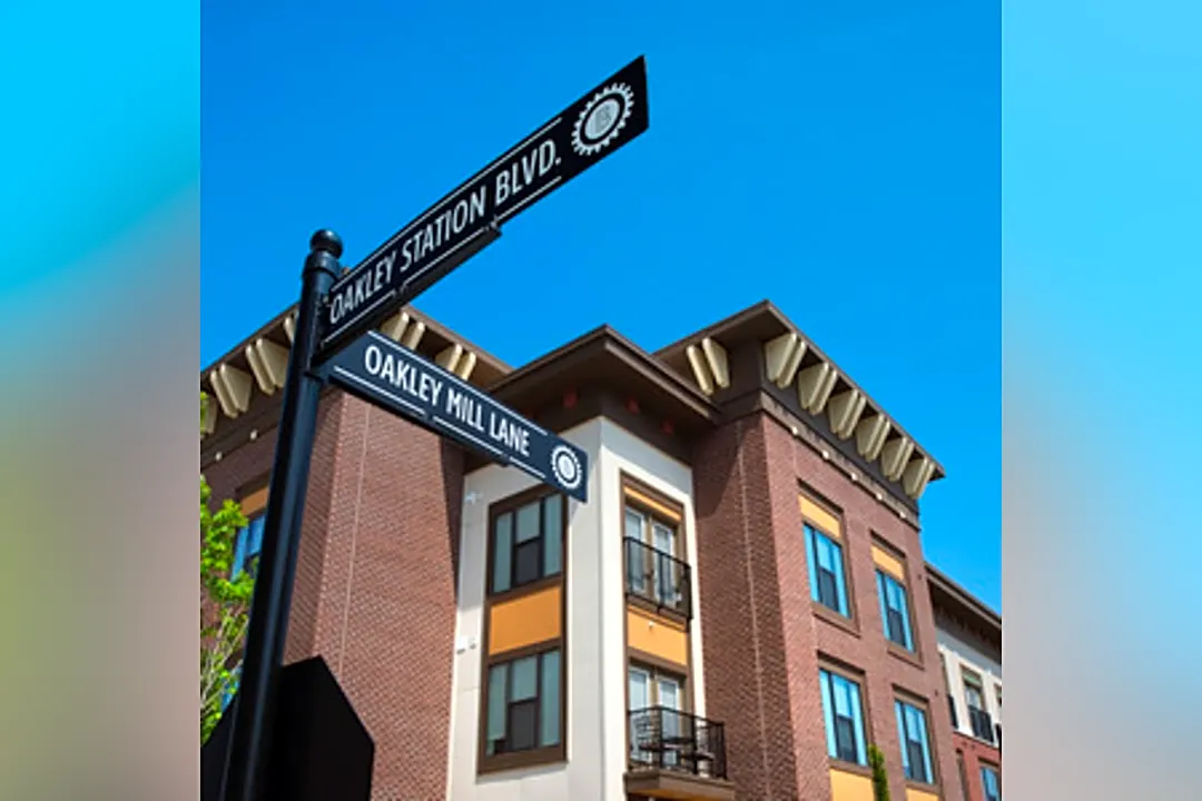 Cincinnati Apartments  The Boulevard At Oakley Station