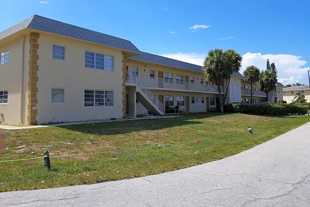 Del Rio Apartments - Boca Raton Fl 33432